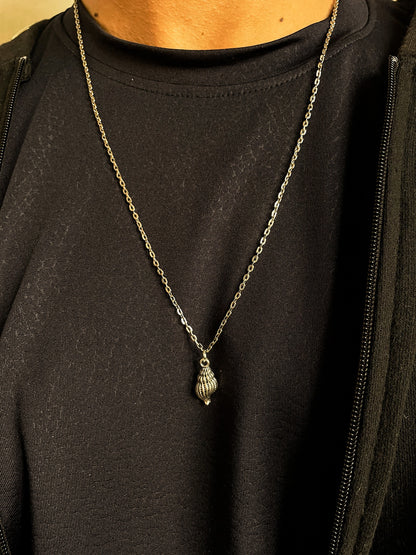 Silver Banded Tulip Shell Pendant With Chain