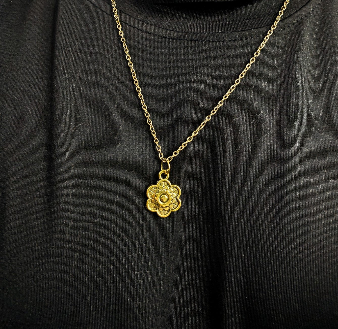 Golden Flower Pendant With Chain