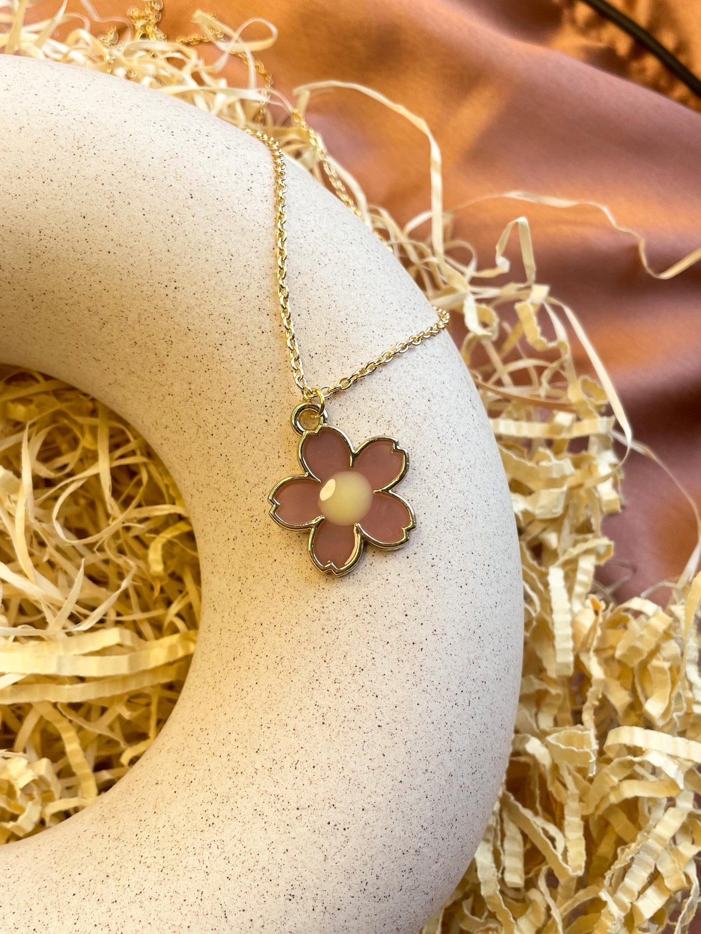 Glossy Flower Enamel Golden Necklace: Purple