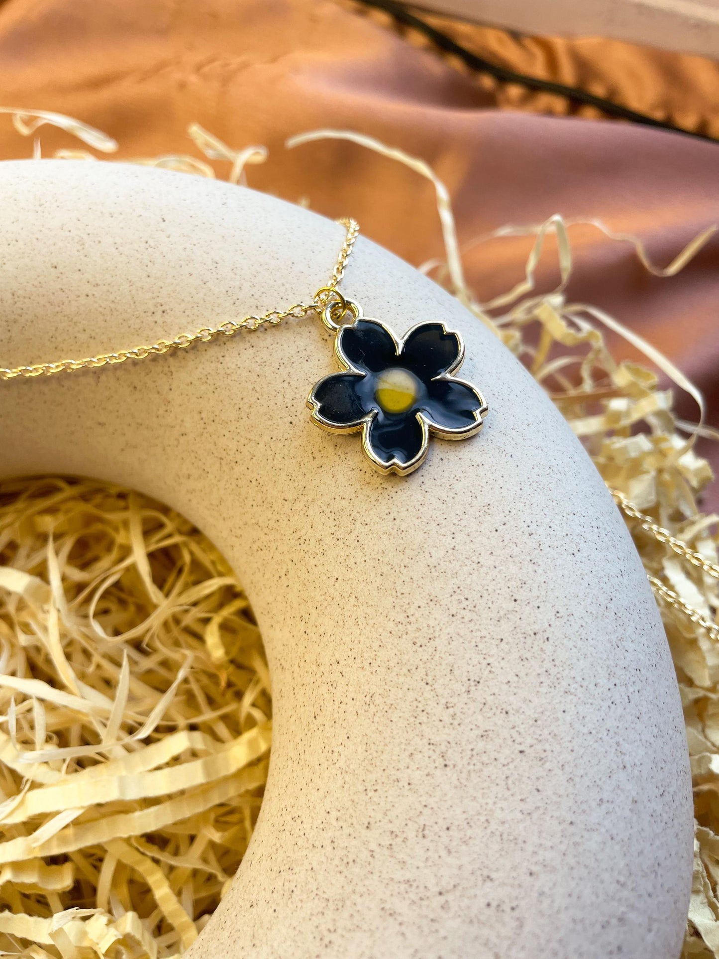 Glossy Flower Enamel Golden Necklace: Black