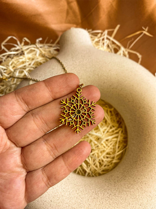 Snowflake Antique Gold Pendant Necklace