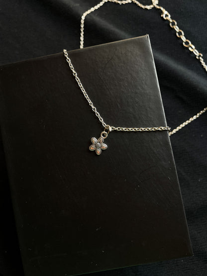 Five Petal Flower Silver Pendant With Chain