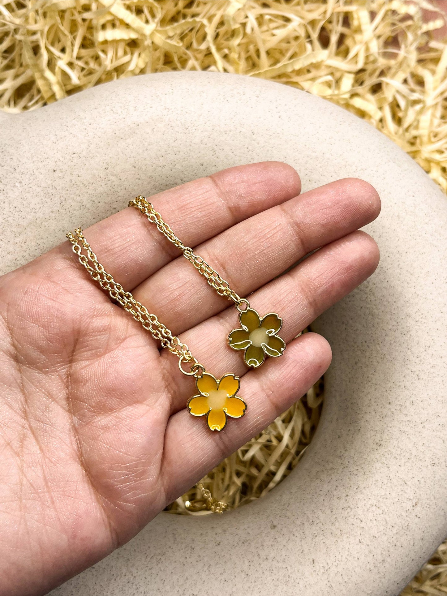 Small Glossy Flower Enamel Golden Necklace: Yellow