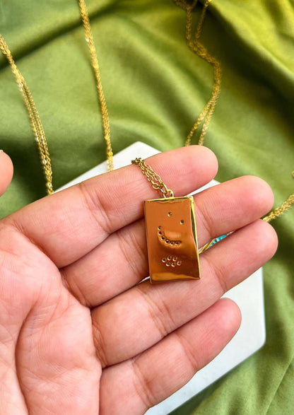 18K Gold Plated Bar Pendant Link Necklace: Moon Card